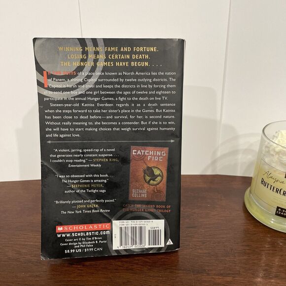 Hunger Games Ser.: The Hunger Games by Suzanne Collins (2010, Trade Paperback) - Picture 2 of 10